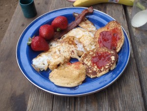 Eatin' a whole lot better than we did in circus days!